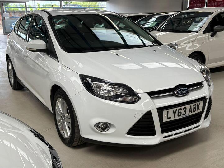 Ford Focus 1.6 Titanium Navigator Powershift Euro 5 5dr