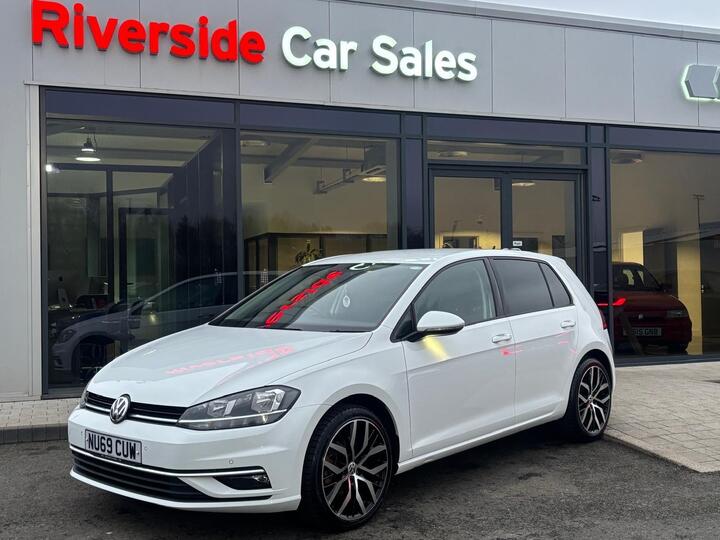 Volkswagen Golf 1.6 TDI Match Euro 6 (s/s) 5dr Volkswagen Golf 1.6 TDI Match Euro 6 (s/s) 5dr