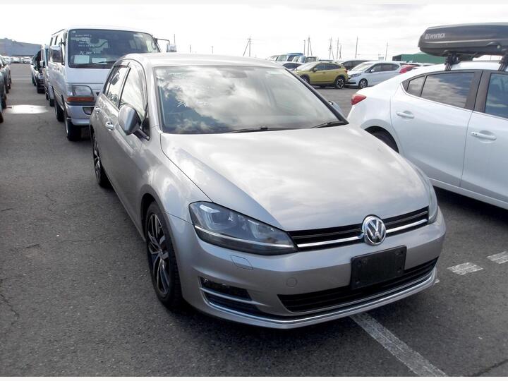 Volkswagen Golf 1.4 TSI Highline - Active Cruise Control