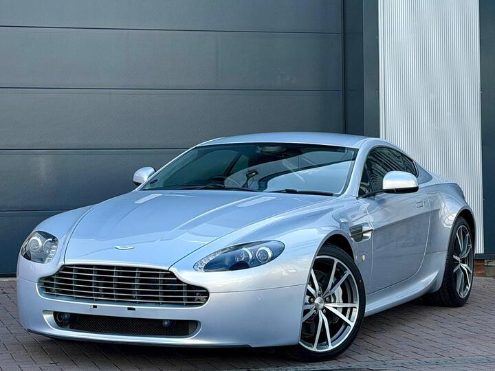 Aston Martin Vantage 4.7 V8 Euro 4 2dr