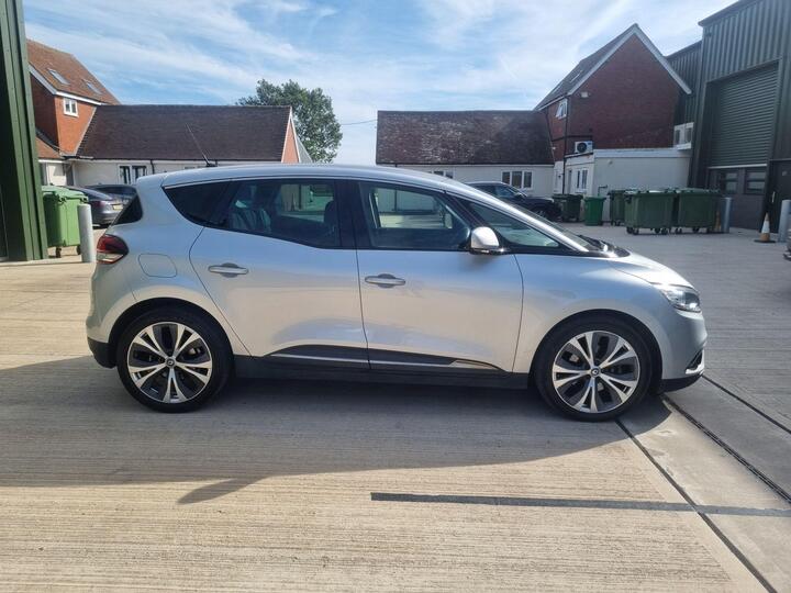 Renault Scenic 1.5 DCi Dynamique S Nav Euro 6 (s/s) 5dr
