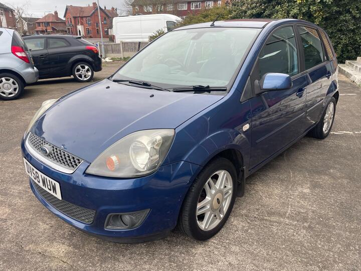 Ford Fiesta 1.4 Ghia 5dr