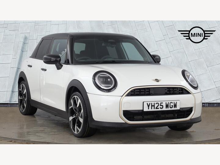 MINI Cooper 1.5C Exclusive Steptronic Euro 6 (s/s) 5dr