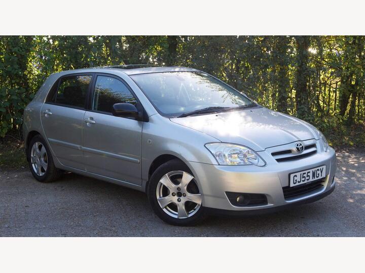 Toyota Corolla 2.0 D-4D T Spirit 5dr Toyota Corolla 2.0 D-4D T Spirit 5dr