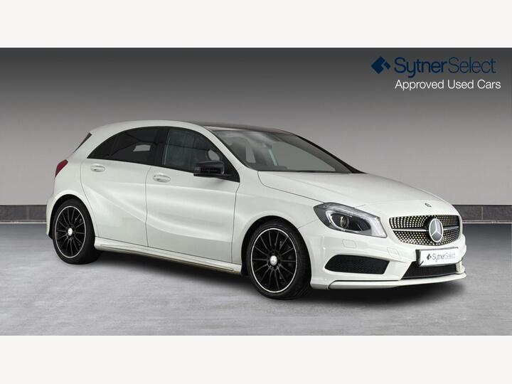 Mercedes-Benz A CLASS 2.1 A200 CDI AMG Night Edition Euro 6 (s/s) 5dr Mercedes-Benz A CLASS 2.1 A200 CDI AMG Night Edition Euro 6 (s/s) 5dr