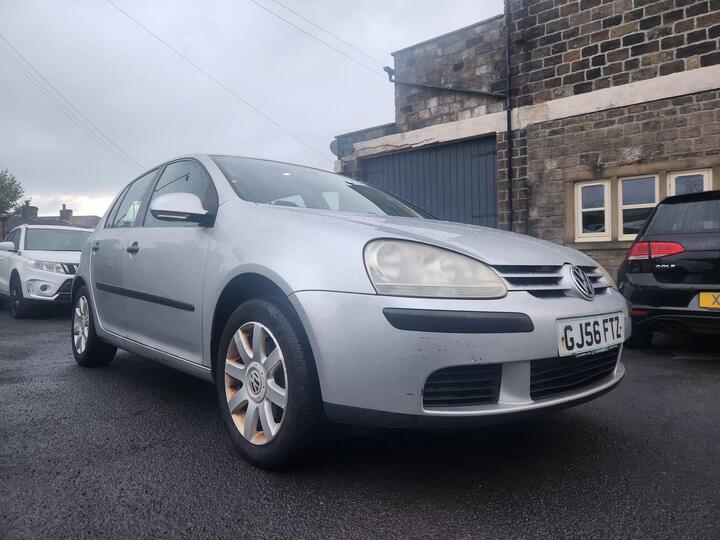 Volkswagen Golf 1.6 FSI S 5dr