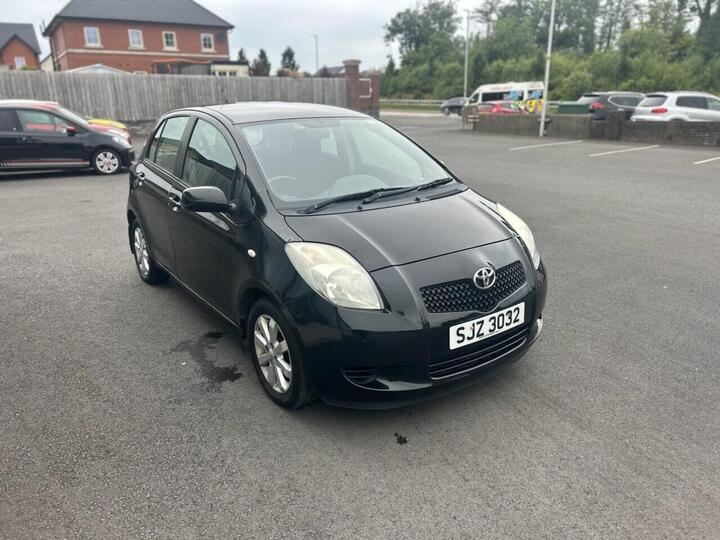 Toyota YARIS 1.3 VVT-i Zinc 5dr