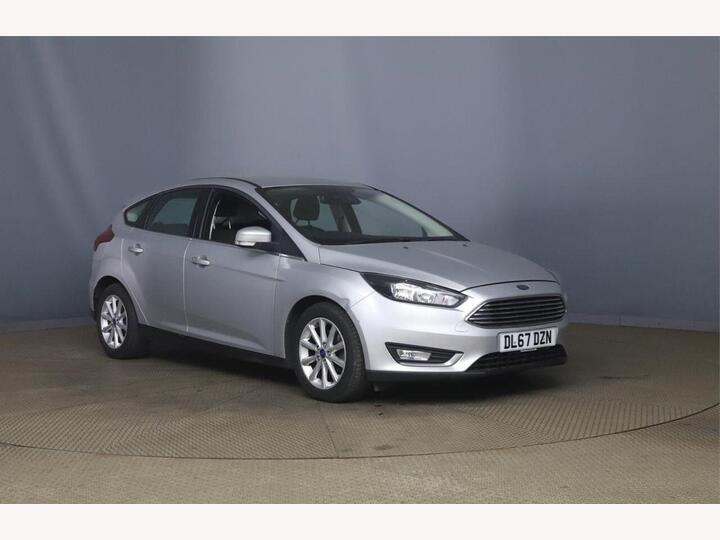 Ford FOCUS 1.0T EcoBoost Titanium Auto Euro 6 (s/s) 5dr