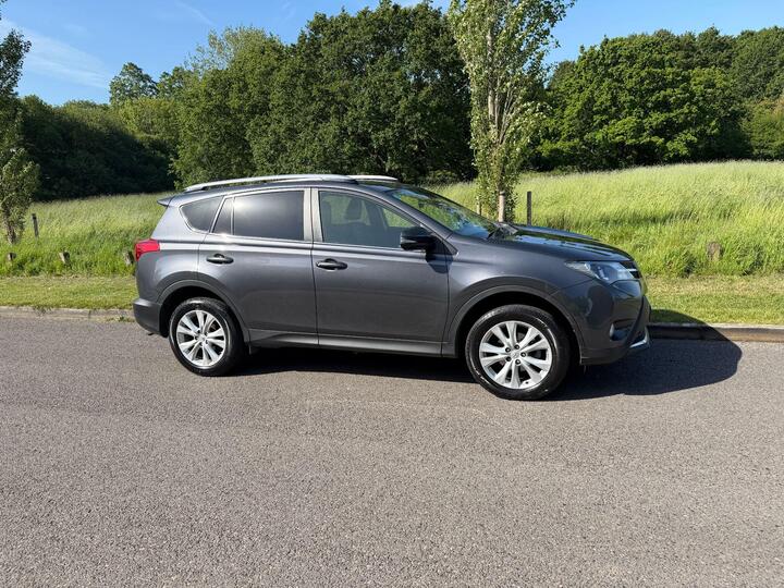 Toyota RAV4 2.2 D-4D Invincible 4WD Euro 5 5dr