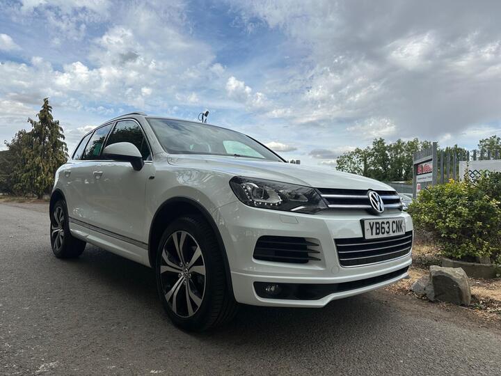 Volkswagen Touareg 3.0 TDI V6 BlueMotion Tech R-Line Tiptronic 4WD Euro 5 (s/s) 5dr