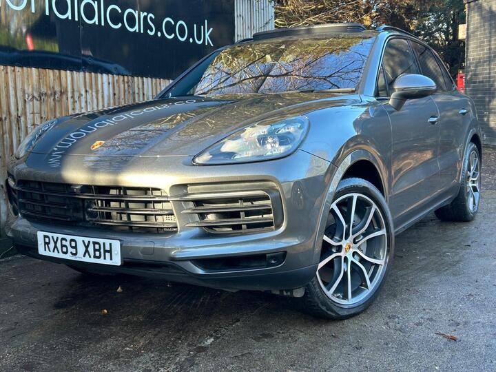 Porsche Cayenne 2.9T V6 S TiptronicS 4WD Euro 6 (s/s) 5dr Porsche Cayenne 2.9T V6 S TiptronicS 4WD Euro 6 (s/s) 5dr