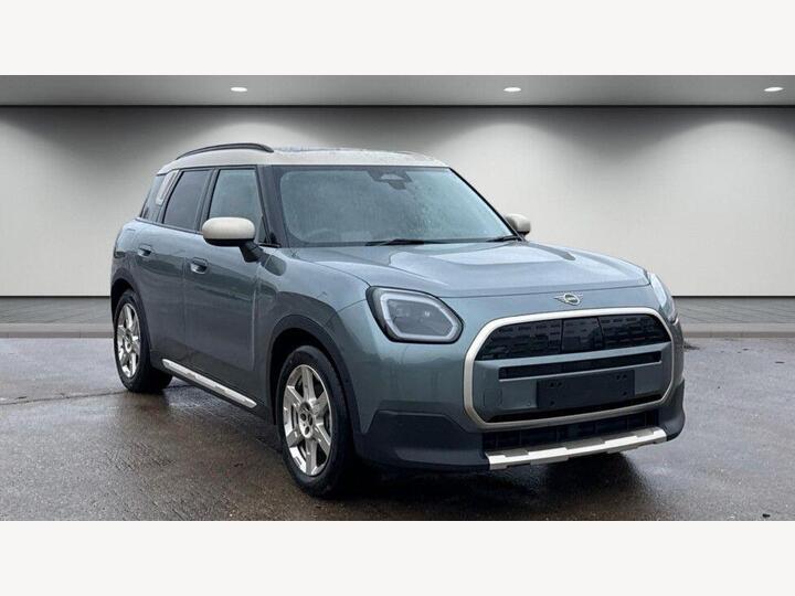MINI Electric Countryman E 66.5kWh Exclusive Auto 5dr