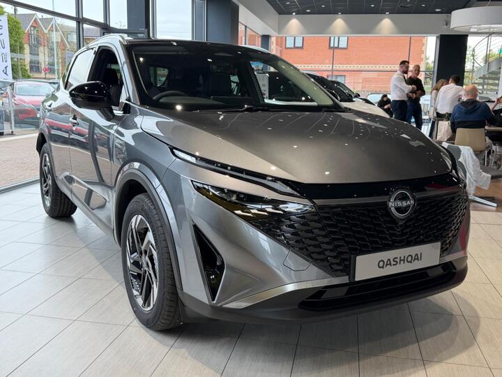 Nissan QASHQAI 1.3 DIG-T MHEV N-Connecta Euro 6 (s/s) 5dr