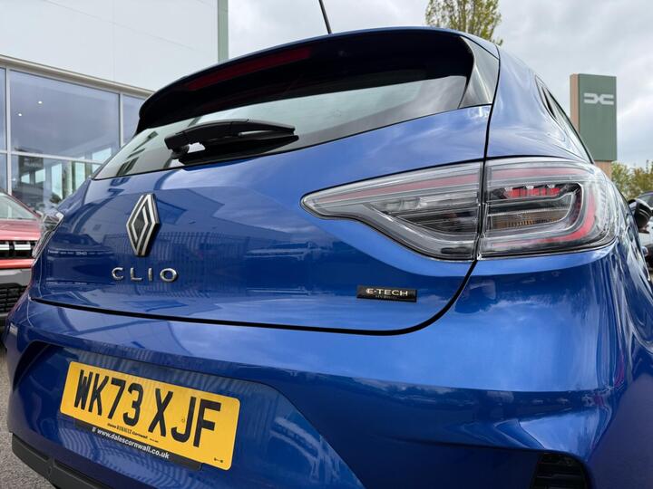 Renault Clio 1.6 E-TECH Evolution Auto Euro 6 (s/s) 5dr