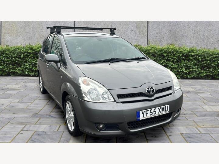 Toyota Corolla Verso 1.8 VVT-i T3 5dr