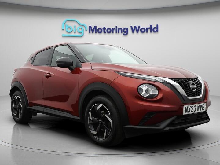 Nissan Juke 1.0 DIG-T N-Connecta Euro 6 (s/s) 5dr Nissan Juke 1.0 DIG-T N-Connecta Euro 6 (s/s) 5dr