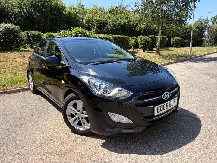 Hyundai I30 1.4 Blue Drive SE Euro 6 (s/s) 5dr Hyundai I30 1.4 Blue Drive SE Euro 6 (s/s) 5dr