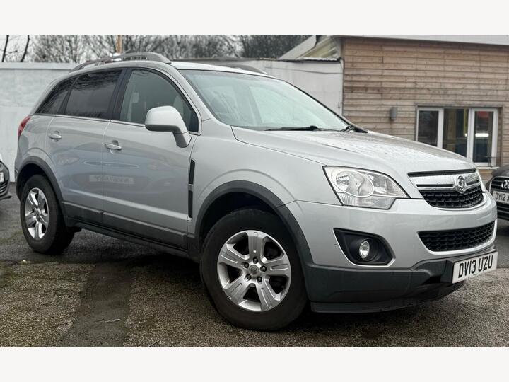 Vauxhall Antara 2.2 CDTi Diamond 2WD Euro 5 (s/s) 5dr Vauxhall Antara 2.2 CDTi Diamond 2WD Euro 5 (s/s) 5dr