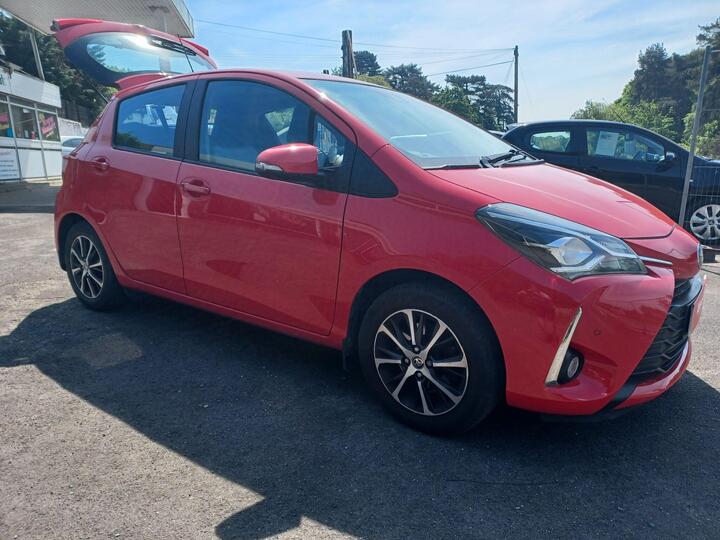 Toyota Yaris 1.5 VVT-i Icon Tech Euro 6 5dr