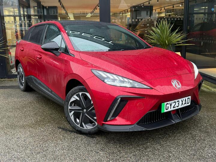 MG MG4 64kWh Trophy Long Range Auto 5dr
