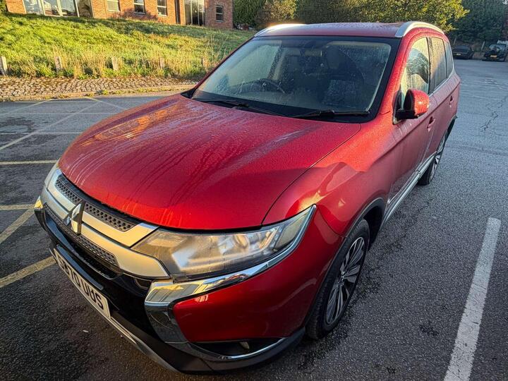 Mitsubishi OUTLANDER 2.0 MIVEC Design CVT 4WD Euro 6 (s/s) 5dr