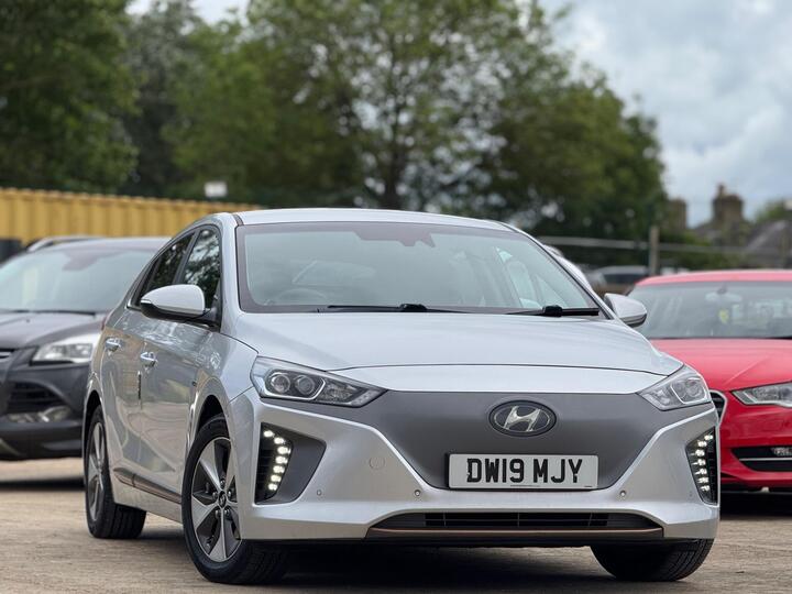 Hyundai IONIQ 28kWh Premium SE Auto 5dr