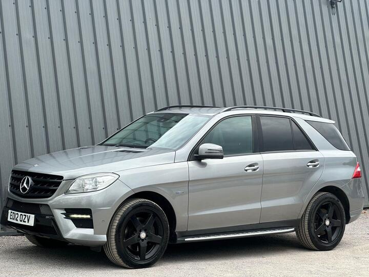 Mercedes-Benz M Class 3.0 ML350 V6 BlueTEC Sport G-Tronic 4WD Euro 6 (s/s) 5dr Mercedes-Benz M Class 3.0 ML350 V6 BlueTEC Sport G-Tronic 4WD Euro 6 (s/s) 5dr