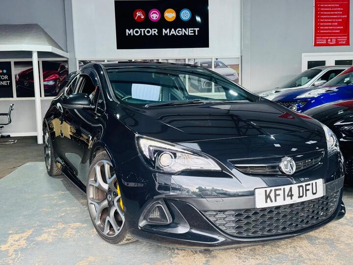 Vauxhall Astra GTC 2.0T VXR Euro 5 (s/s) 3dr Vauxhall Astra GTC 2.0T VXR Euro 5 (s/s) 3dr