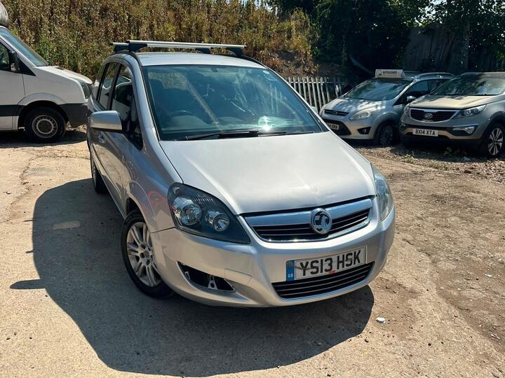 Vauxhall Zafira 1.6 16V Exclusiv Euro 5 5dr