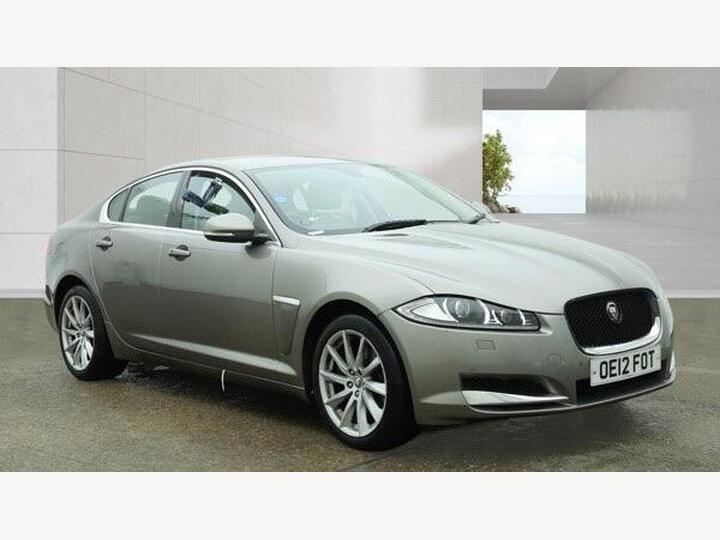 Jaguar XF 2.2d Premium Luxury Auto Euro 5 (s/s) 4dr