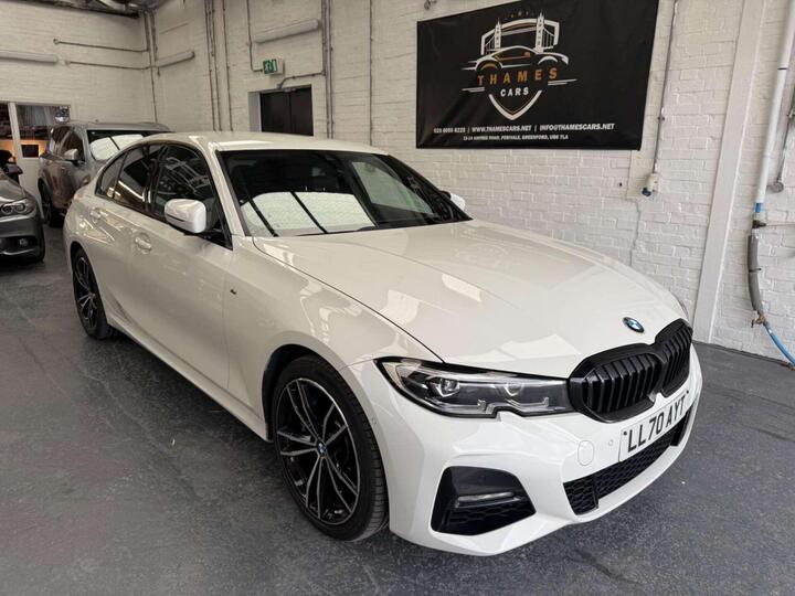 BMW 3 Series 2.0 330e 12kWh M Sport Auto Euro 6 (s/s) 4dr BMW 3 Series 2.0 330e 12kWh M Sport Auto Euro 6 (s/s) 4dr
