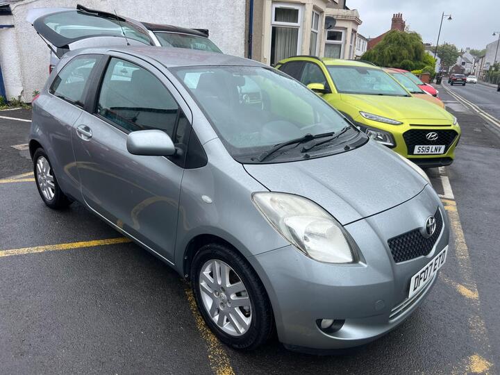 Toyota Yaris 1.3 VVT-i TR 3dr
