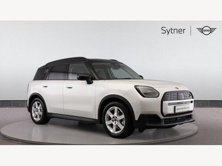 MINI Countryman SE 66.5kWh Classic Auto ALL4 5dr
