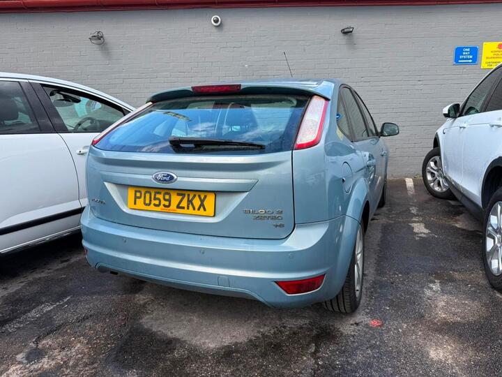 Ford Focus 1.6 Zetec S 5dr