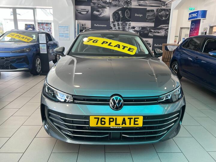 Volkswagen Passat 1.5 ETSI MHEV Life DSG Euro 6 (s/s) 5dr