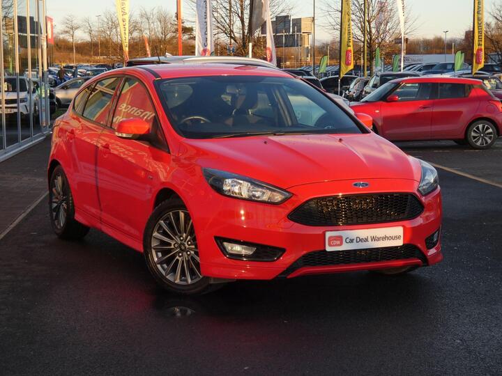 Ford Focus 1.0T EcoBoost ST-Line Euro 6 (s/s) 5dr