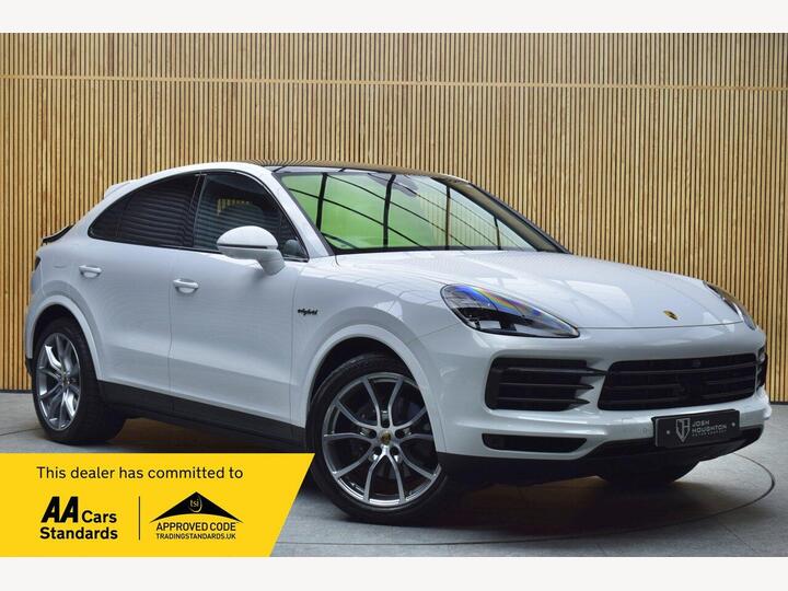 Porsche Cayenne 3.0 V6 E-Hybrid 17.9kWh Platinum Edition TiptronicS 4WD Euro 6 (s/s) 5dr (3.6kW Charger) Porsche Cayenne 3.0 V6 E-Hybrid 17.9kWh Platinum Edition TiptronicS 4WD Euro 6 (s/s) 5dr (3.6kW Charger)