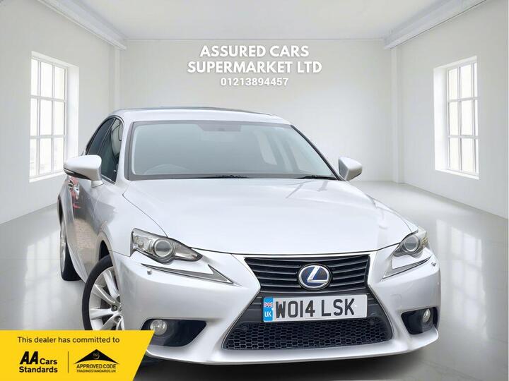 Lexus IS 2.5 300h SE E-CVT Euro 5 (s/s) 4dr