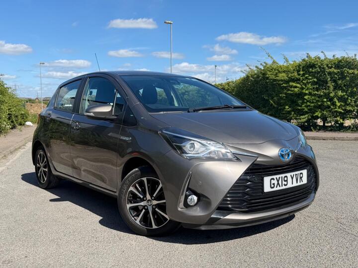 Toyota Yaris 1.5 VVT-h Icon Tech E-CVT Euro 6 (s/s) 5dr