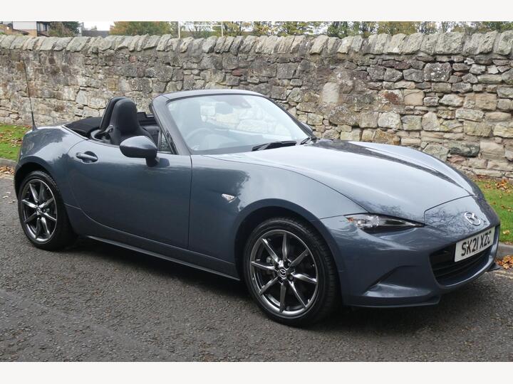 Mazda MX-5 2.0 SKYACTIV-G Sport Tech Euro 6 (s/s) 2dr