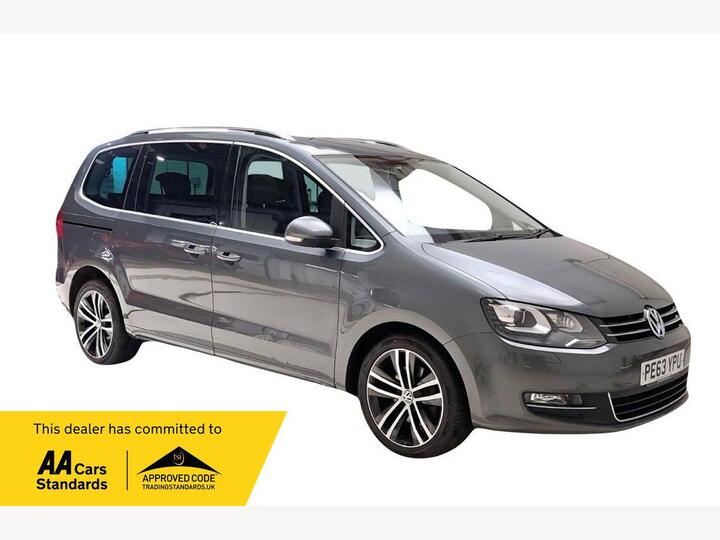 Volkswagen Sharan 2.0 TDI BlueMotion Tech SEL DSG Euro 5 (s/s) 5dr Volkswagen Sharan 2.0 TDI BlueMotion Tech SEL DSG Euro 5 (s/s) 5dr