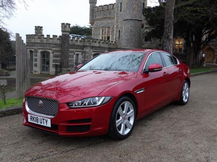 Jaguar XE 2.0i Portfolio Auto Euro 6 (s/s) 4dr