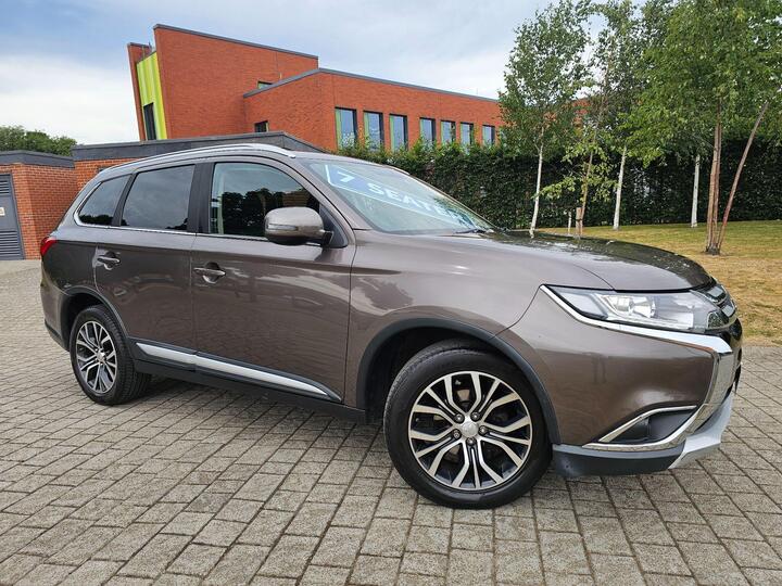 Mitsubishi Outlander 2.2 DI-D 3 Auto 4WD Euro 6 5dr