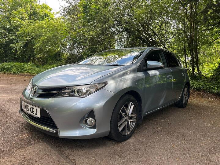 Toyota Auris 1.6 V-Matic Icon Plus Euro 5 5dr