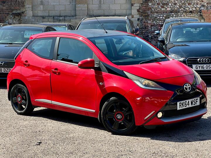 Toyota AYGO 1.0 VVT-i X-pression X-shift Euro 5 5dr Euro 5 Toyota AYGO 1.0 VVT-i X-pression X-shift Euro 5 5dr Euro 5