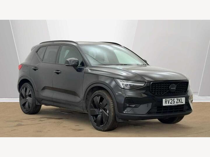 Volvo XC40 2.0 B3 MHEV Plus Black Edition DCT Auto Euro 6 (s/s) 5dr