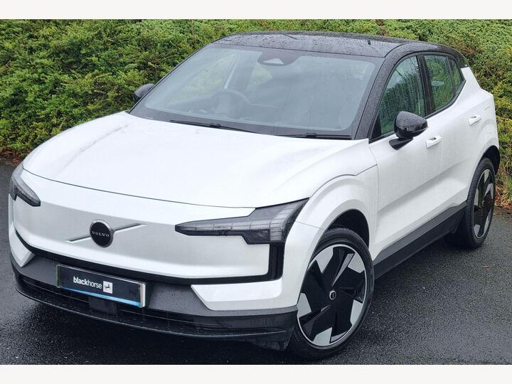 Volvo EX30 Twin Performance 69kWh Plus Auto AWD 5dr
