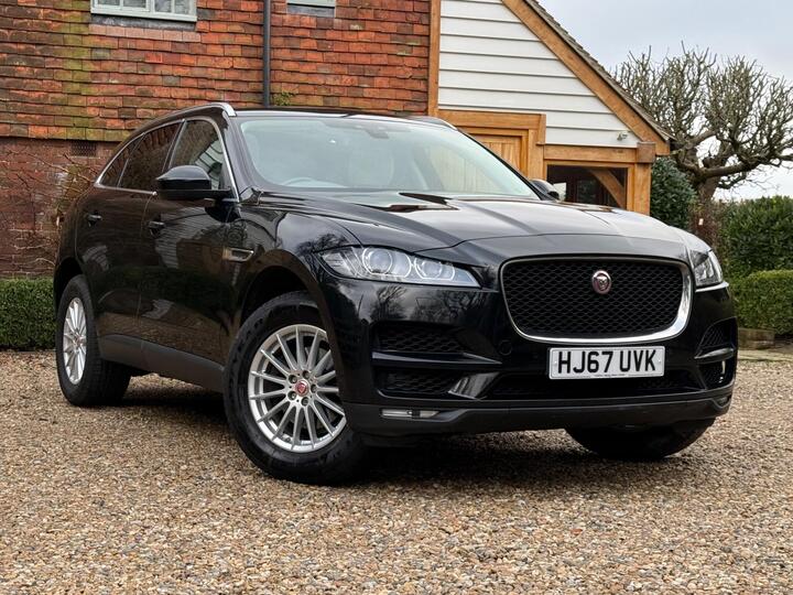 Jaguar F-PACE 2.0 P250i Portfolio Auto AWD Euro 6 (s/s) 5dr Jaguar F-PACE 2.0 P250i Portfolio Auto AWD Euro 6 (s/s) 5dr