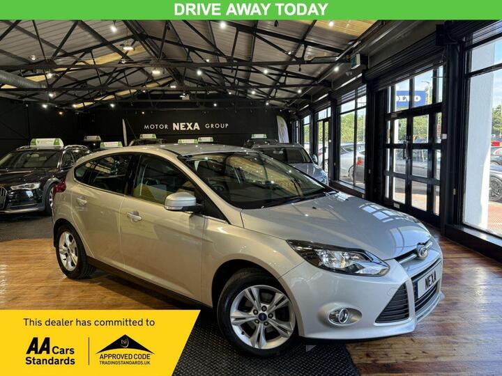 Ford FOCUS 1.6 Zetec Euro 5 5dr