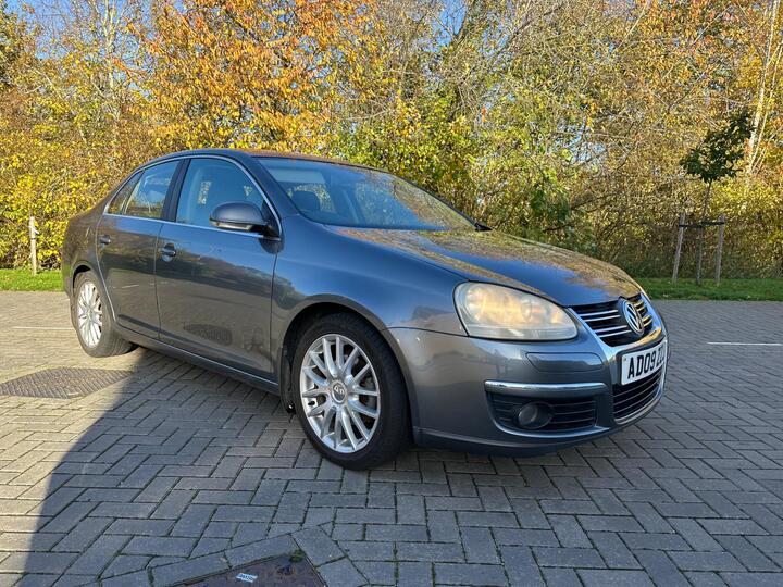Volkswagen Jetta 2.0 TDI Sport Euro 4 4dr Volkswagen Jetta 2.0 TDI Sport Euro 4 4dr